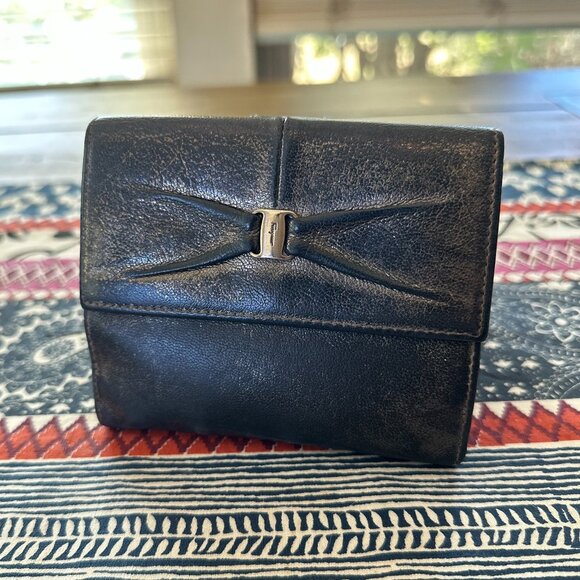 Salvatore Ferragamo Silver Navy Ombre Vintage Compact Wallet - Picture 1 of 10